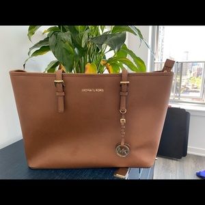 Michael kors handbag